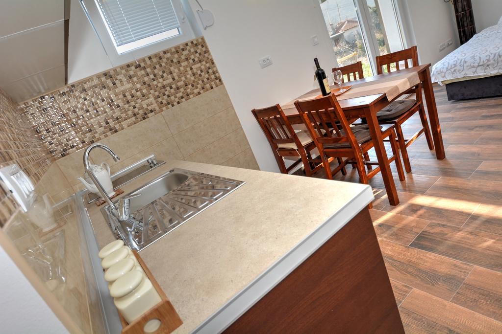Apartments Blazevic تْشيرسيك نوفي المظهر الخارجي الصورة